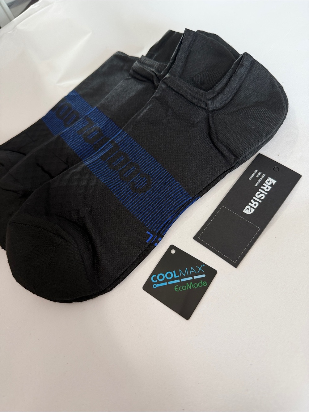 Muji Men’s Low-Cut Athletic No-Show Socks in Black with Blue Stripe